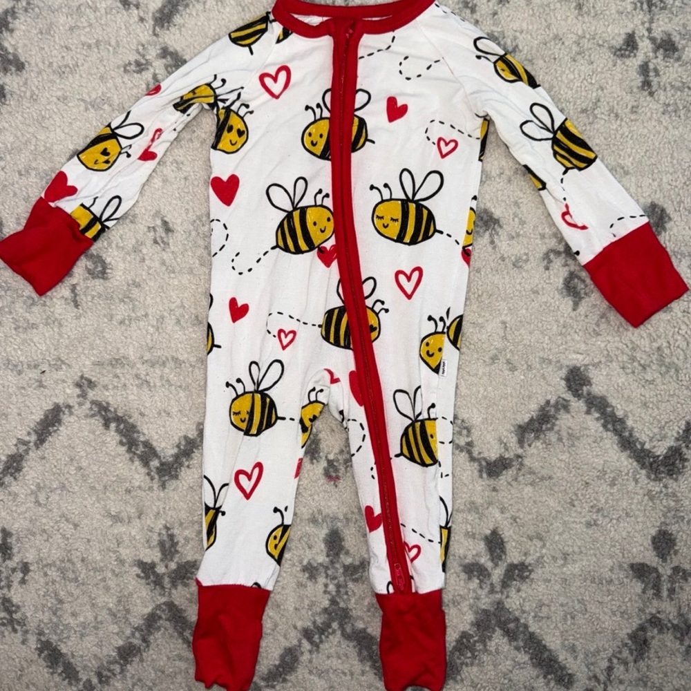 Little sleepies bee’s